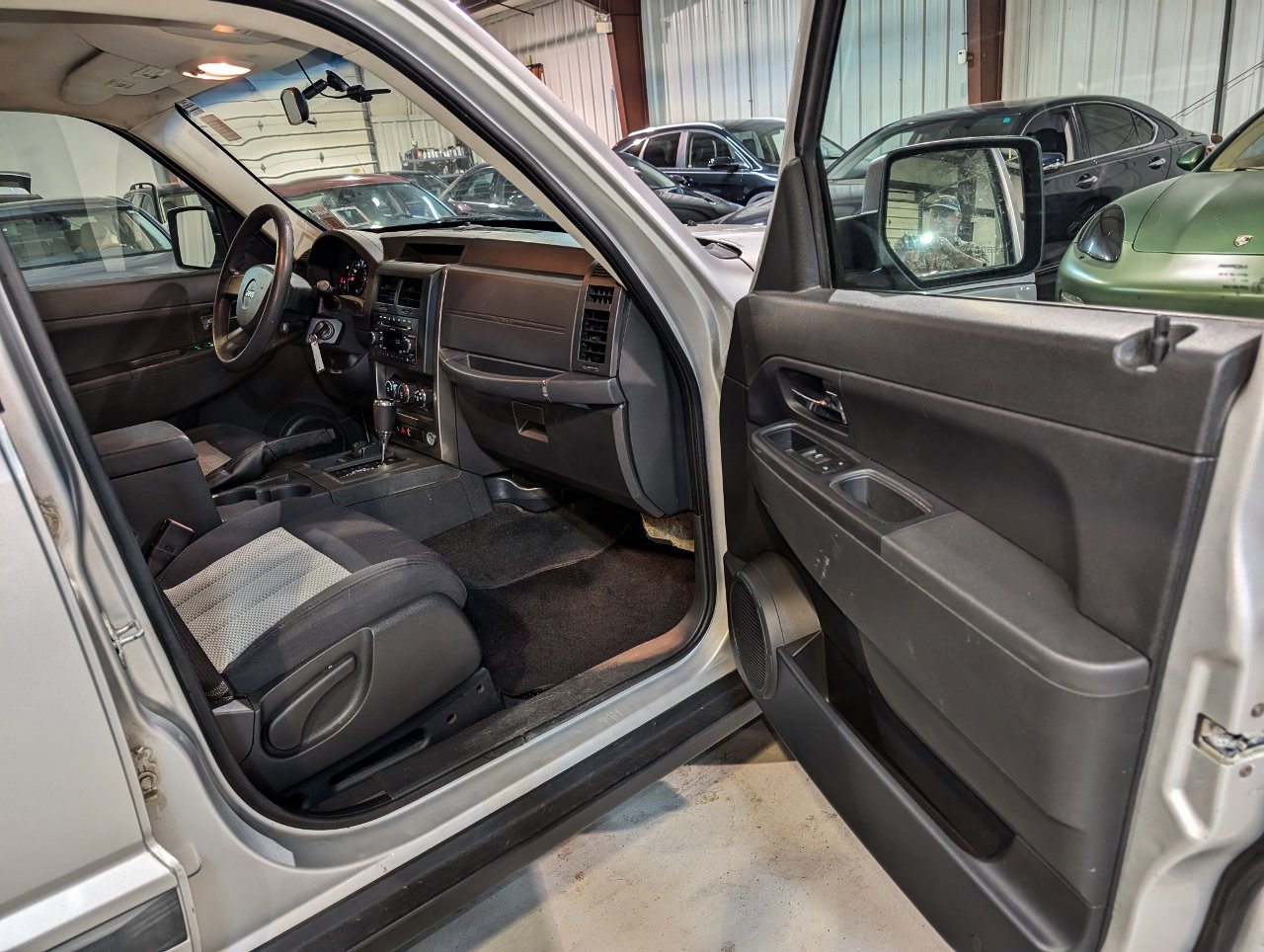 Used 2010 Jeep Liberty Sport w/ Popular Equipment Group AWD/4WD image 26
