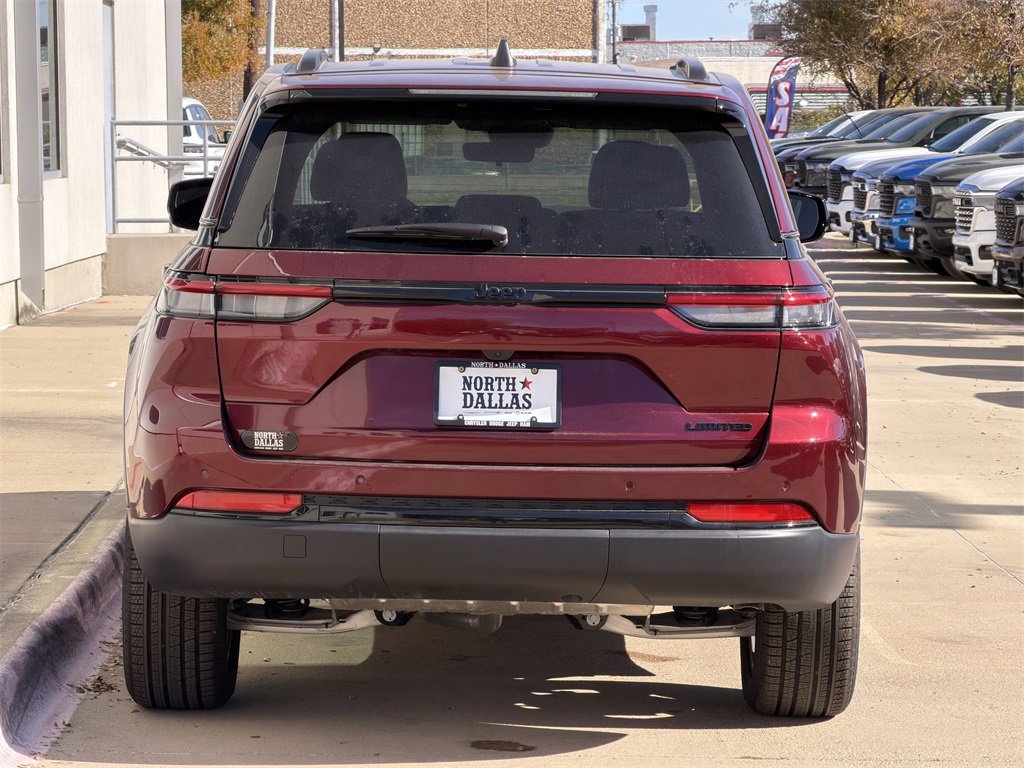 New 2025 Jeep Grand Cherokee Limited w/ Black Appearance Package image 6