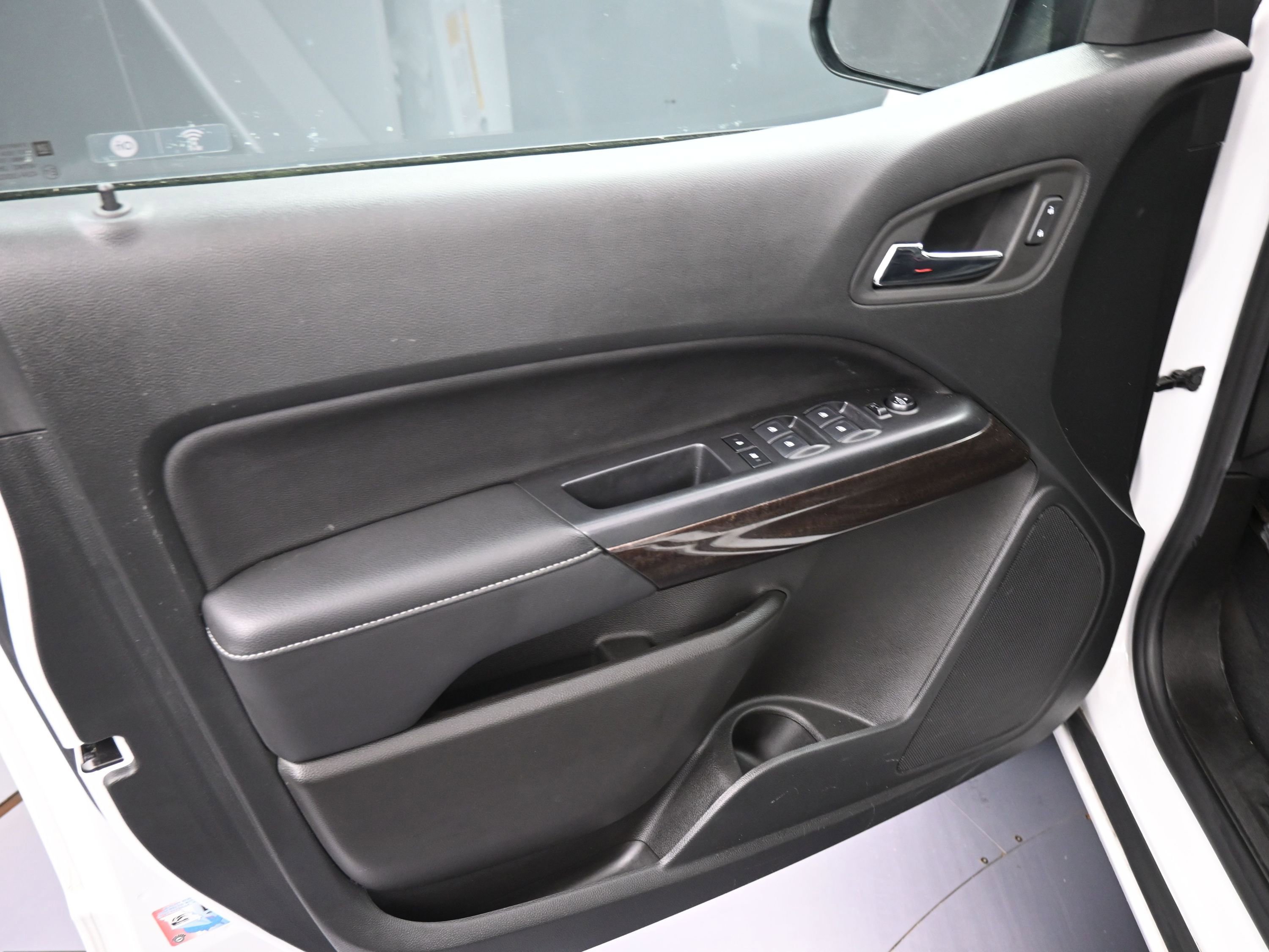 Certified 2022 GMC Canyon Elevation w/ Elevation Premium Package image 13