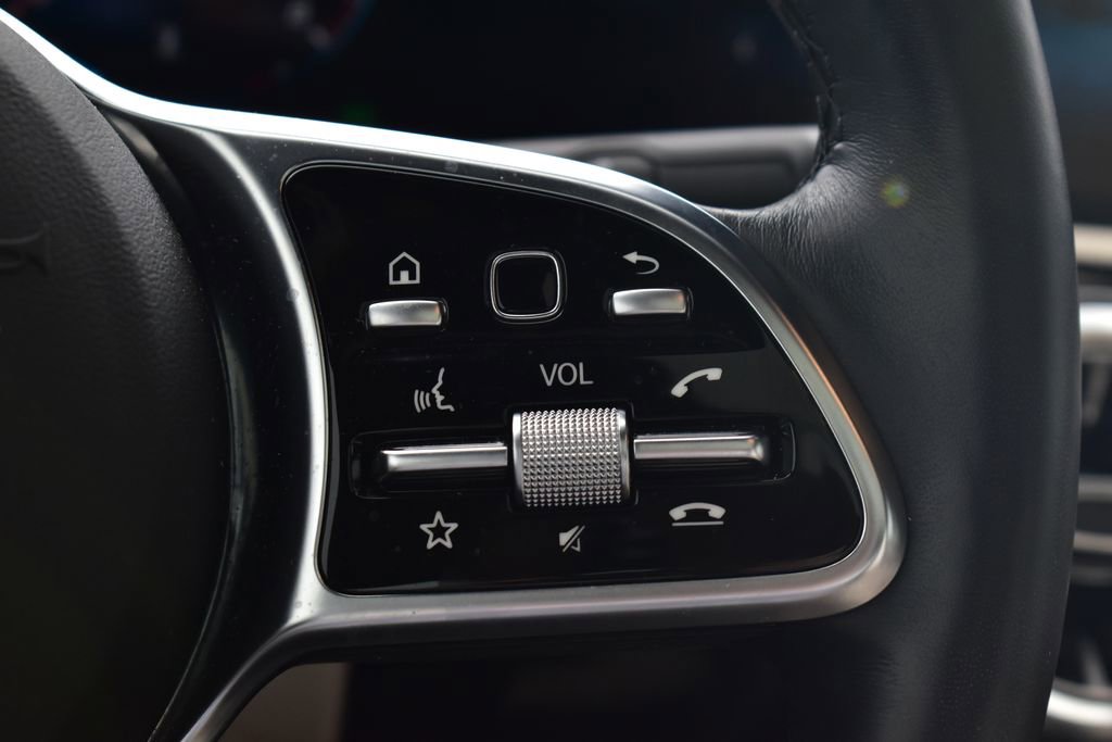 Used 2023 Mercedes-Benz CLA 250 4MATIC image 17