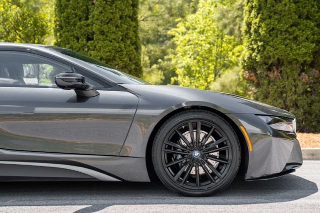 Used 2020 BMW i8 Coupe AWD/4WD image 15