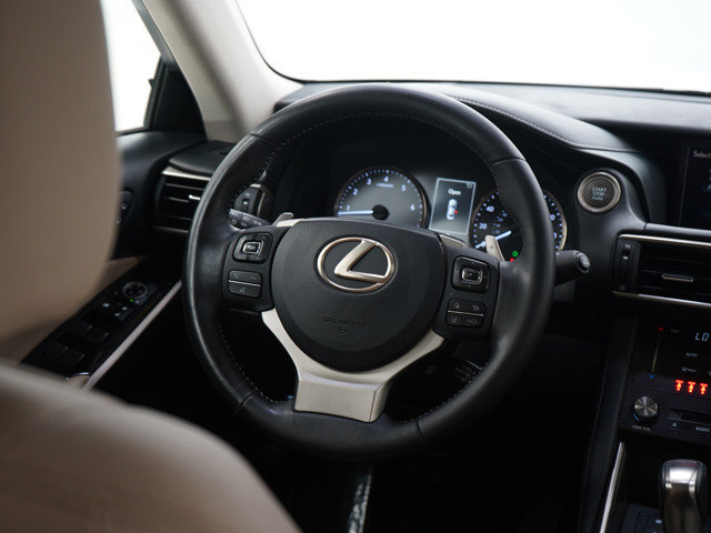 Used 2018 Lexus IS 300 AWD w/ Comfort Package image 13