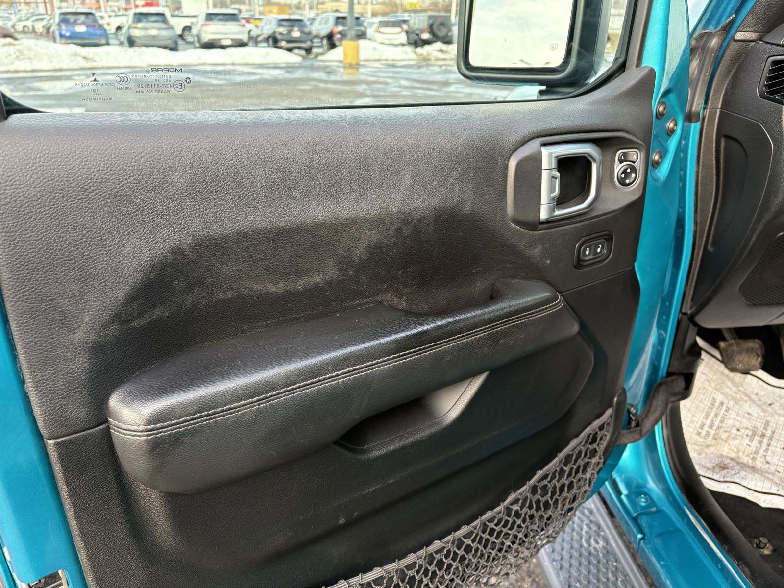 Used 2020 Jeep Wrangler Unlimited Sahara image 13