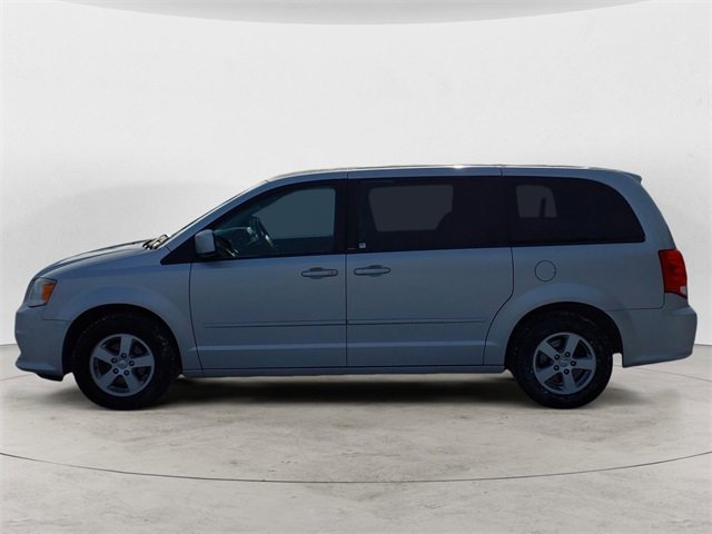 Used 2012 Dodge Grand Caravan SE image 2