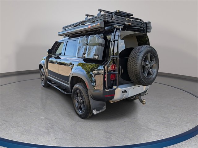 Used 2023 Land Rover Defender 110 S image 3
