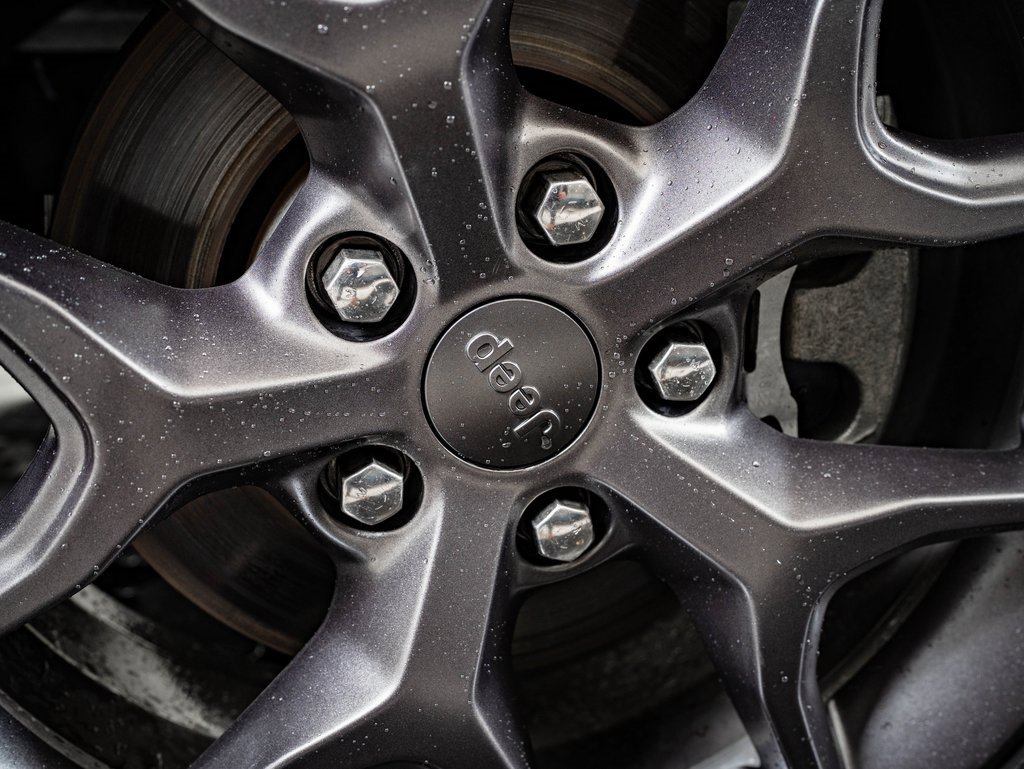 Used 2020 Jeep Grand Cherokee Limited X image 8