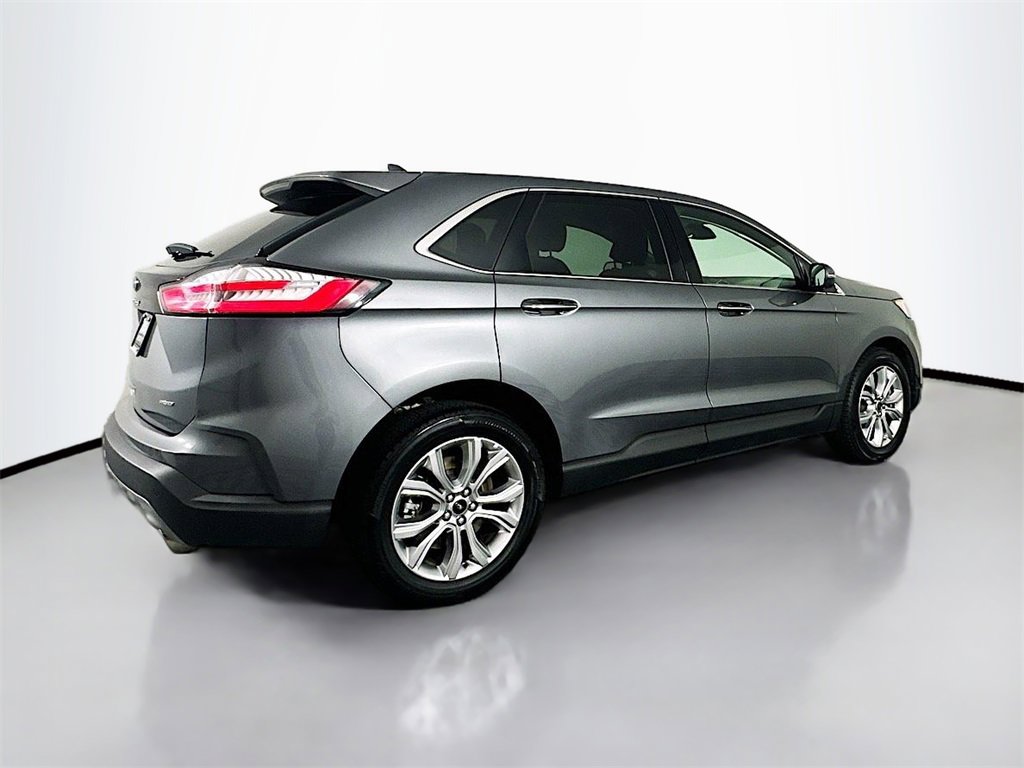 Used 2024 Ford Edge Titanium image 16