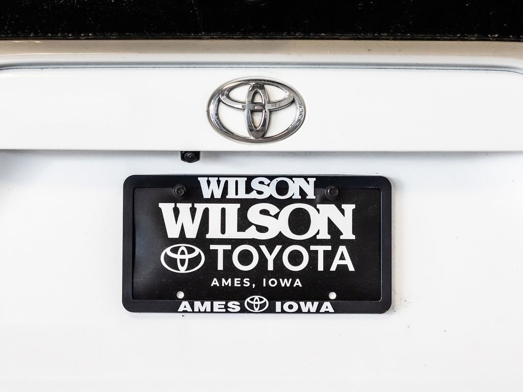 Used 2024 Toyota RAV4 LE AWD/4WD image 6