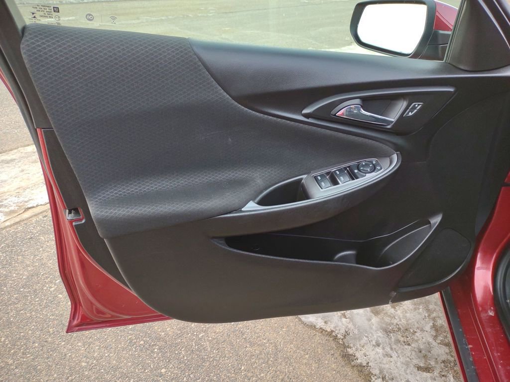 Used 2023 Chevrolet Malibu LT image 10