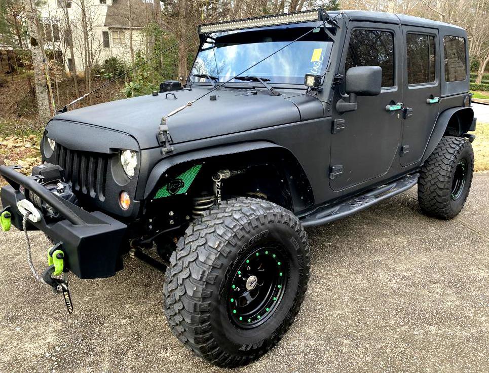 Used 2015 Jeep Wrangler Unlimited Sport w/ Quick Order Package 24S AWD/4WD image 3