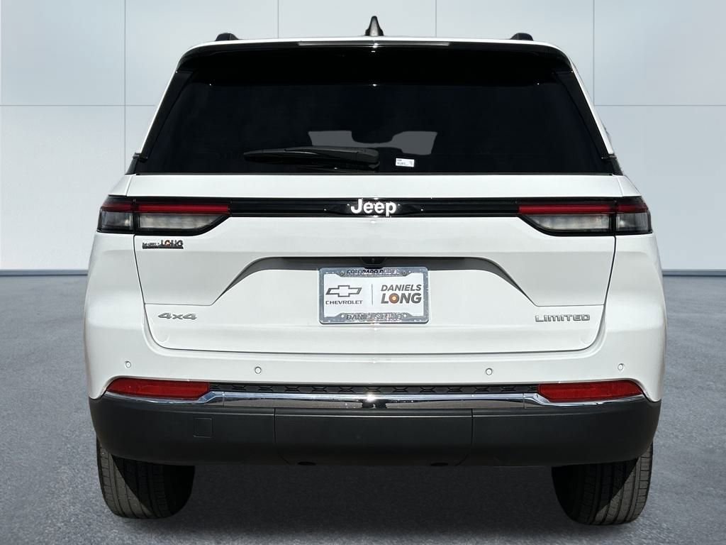 Used 2024 Jeep Grand Cherokee Limited w/ Trailer Tow Package image 4