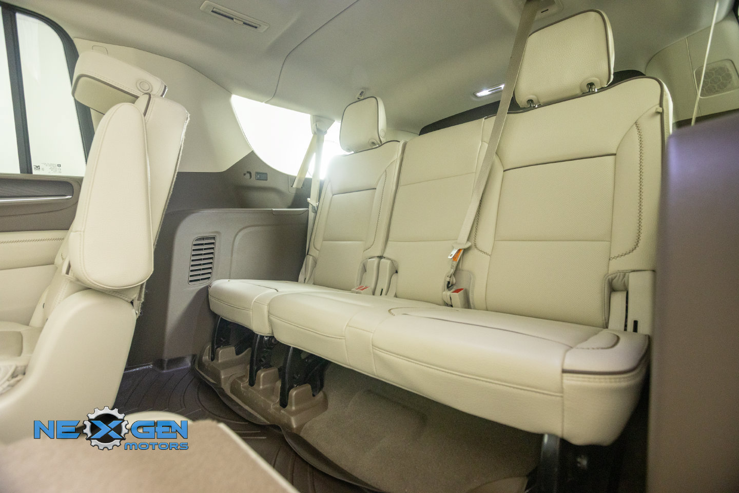 Used 2022 GMC Yukon XL Denali AWD/4WD image 33