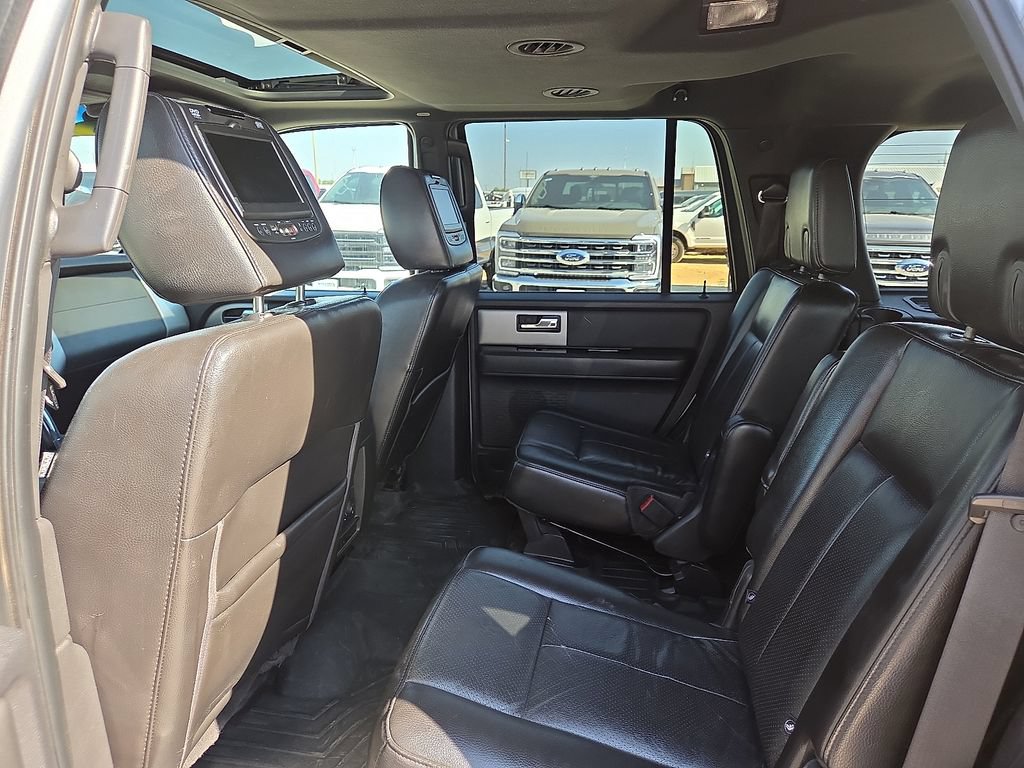 Used 2013 Ford Expedition Limited RWD image 18