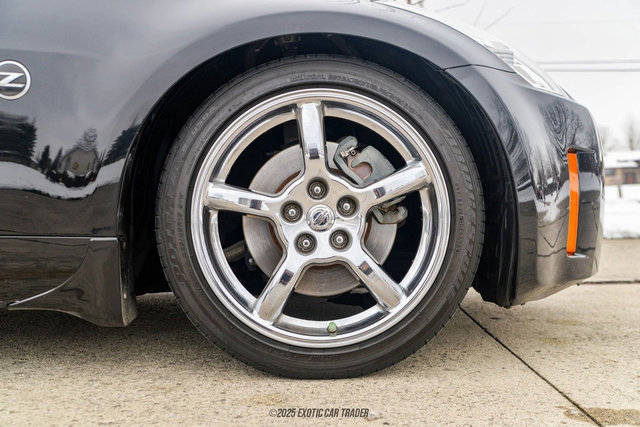 Used 2007 Nissan 350Z Touring RWD image 11