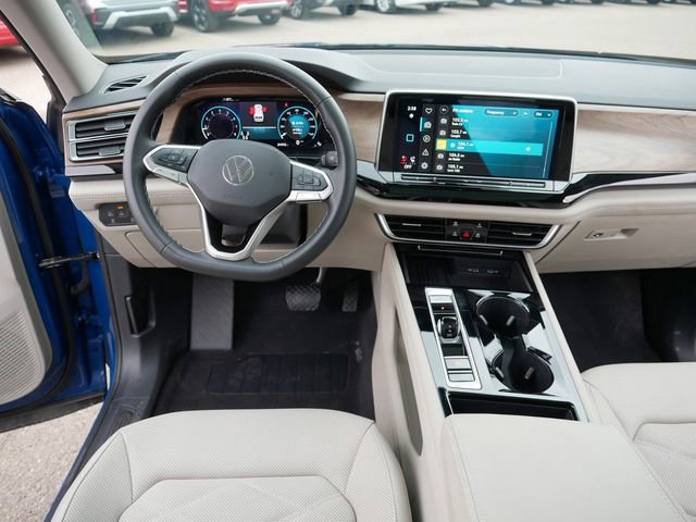 Certified 2025 Volkswagen Atlas SE w/ Panoramic Sunroof Package image 21