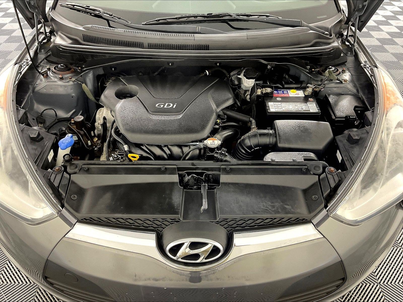 Used 2013 Hyundai Veloster FWD image 27
