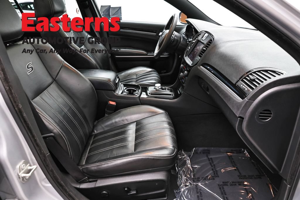 Used 2023 Chrysler 300 S RWD image 26