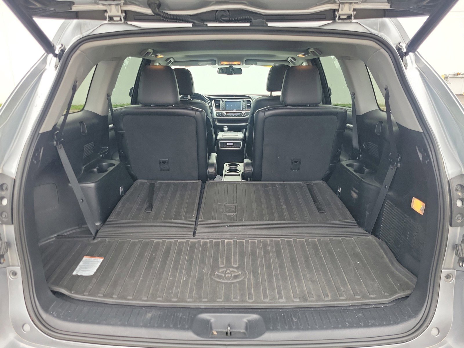 Used 2016 Toyota Highlander Limited AWD/4WD image 9