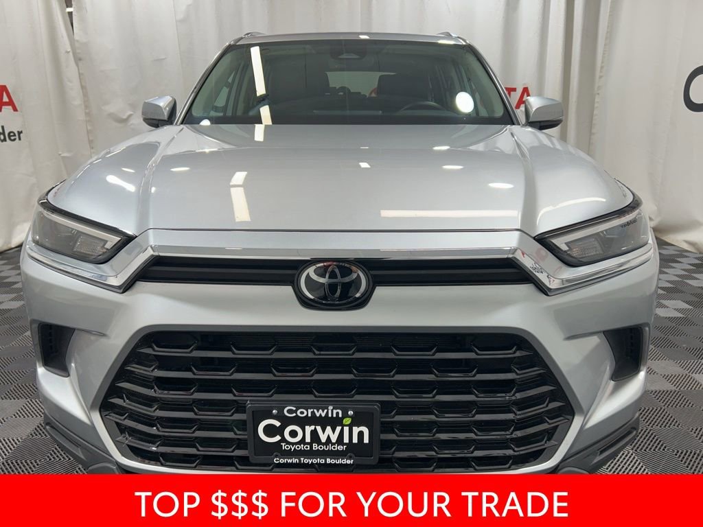 Used 2025 Toyota Grand Highlander AWD image 2
