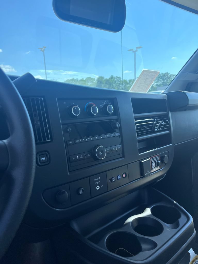 New 2026 Chevrolet Express 3500 w/ Power Convenience Package RWD image 9