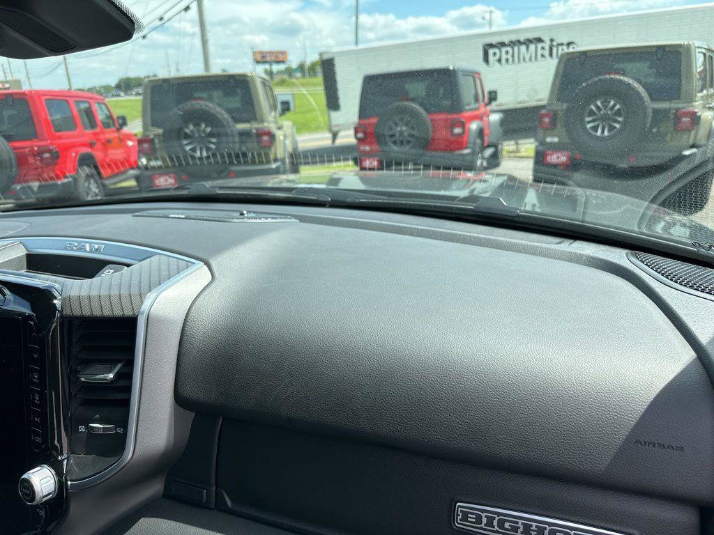 New 2026 RAM 1500 Big Horn AWD/4WD image 22