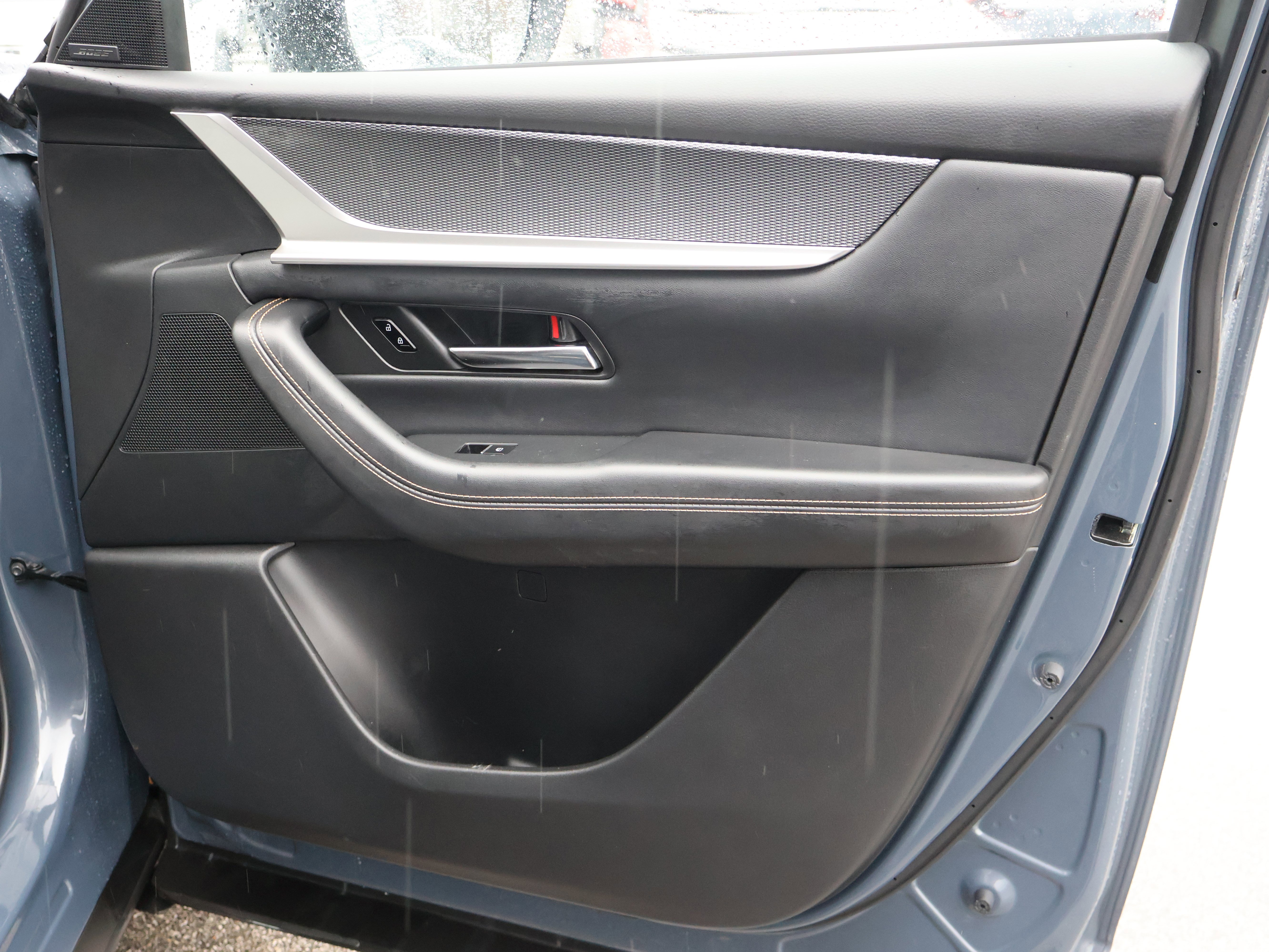 Certified 2025 MAZDA CX-70 Plug-In Hybrid w/ Premium Pkg AWD/4WD image 10