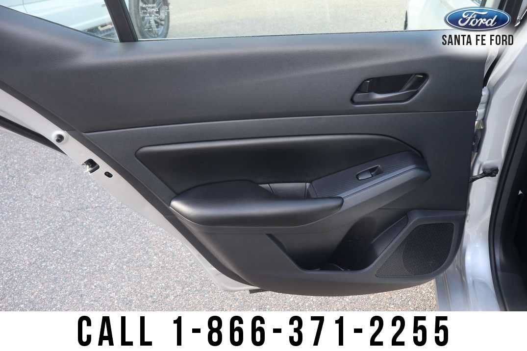 Used 2024 Nissan Altima 2.5 S FWD image 13