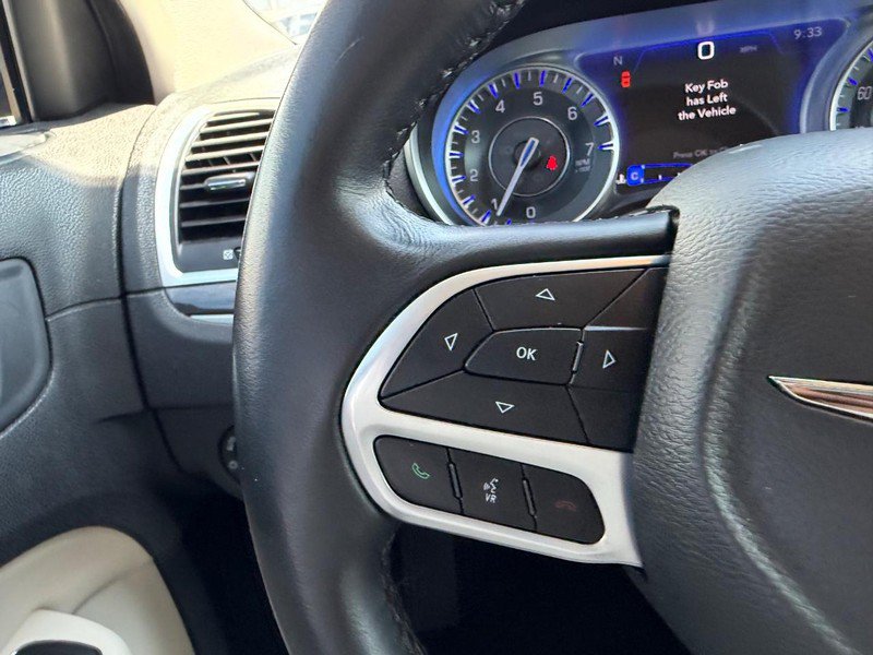 Used 2022 Chrysler 300 Touring w/ Sport Appearance Package RWD image 11