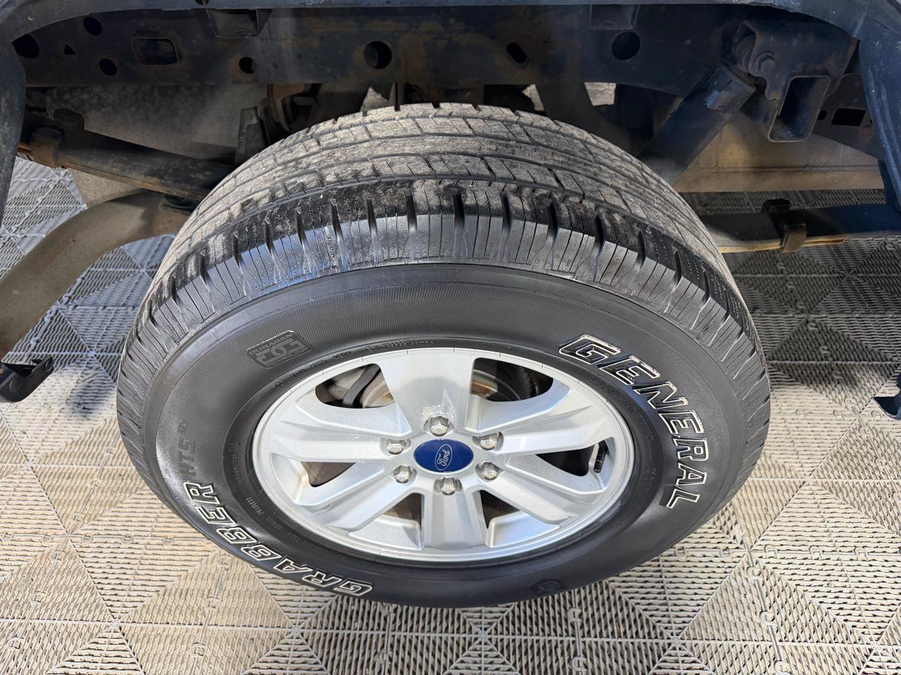Used 2016 Ford F150 XLT AWD/4WD image 18