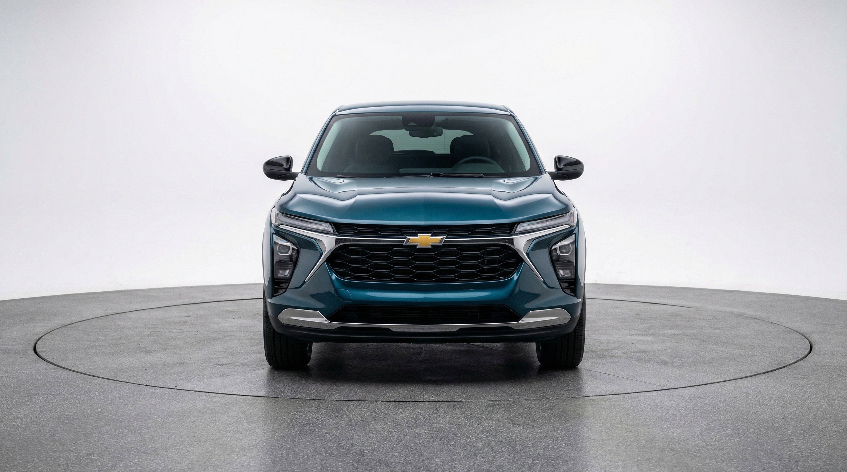 Used 2025 Chevrolet Trax LT image 2