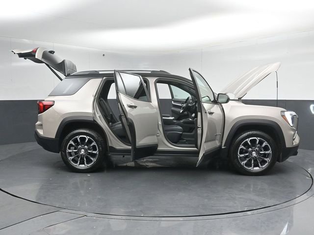 Used 2026 GMC Terrain Elevation w/ Elevation Premium Package AWD/4WD image 59