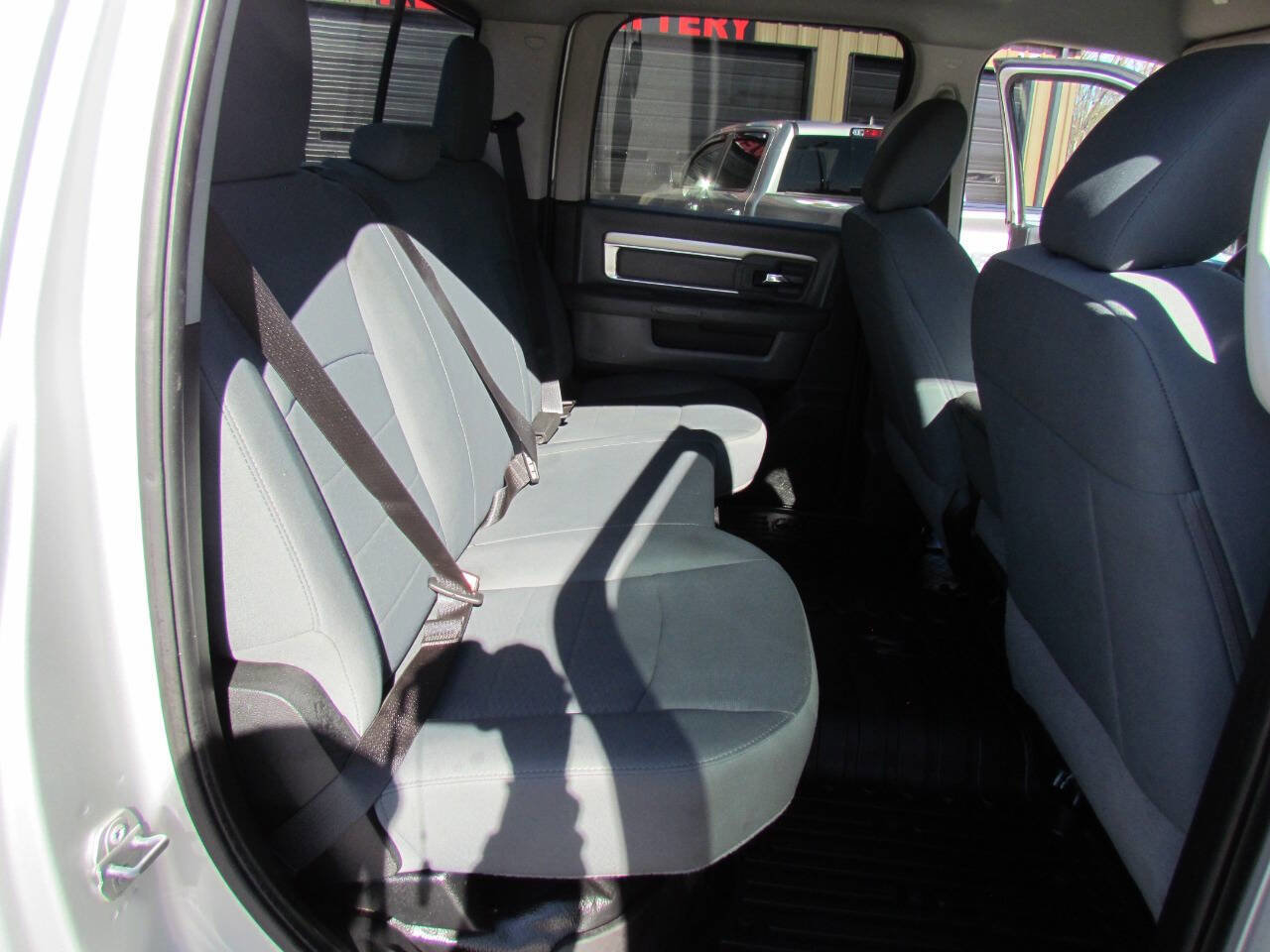 Used 2018 RAM 3500 SLT image 14