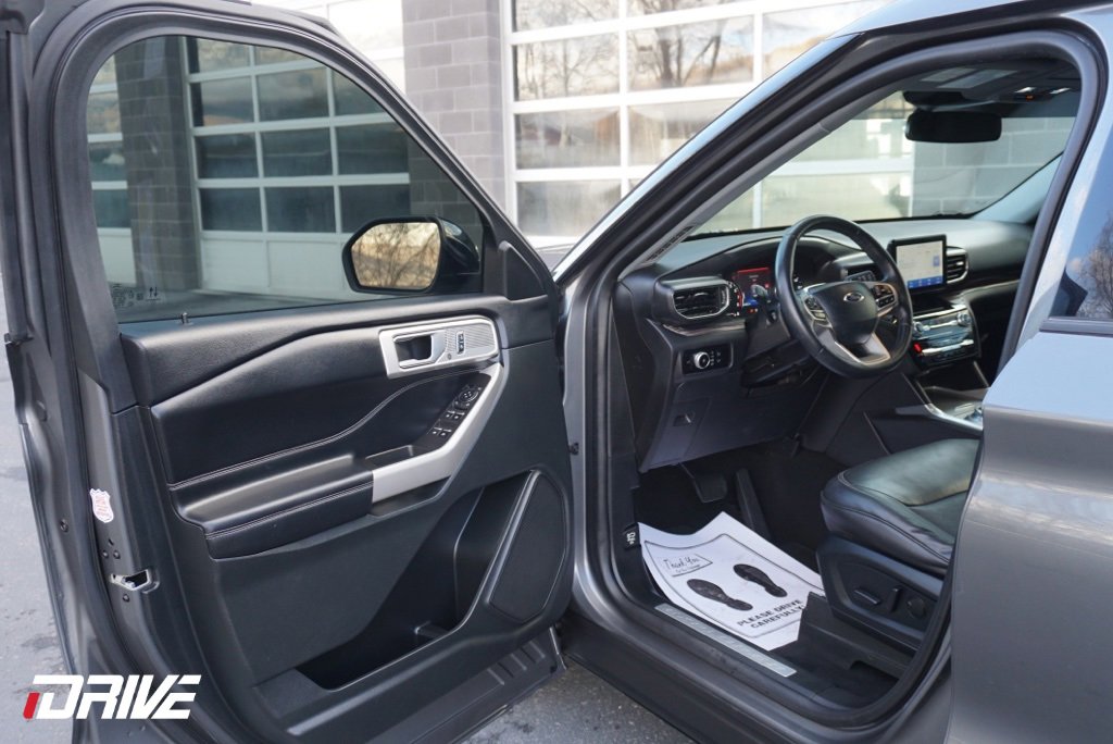 Used 2023 Ford Explorer Limited image 15