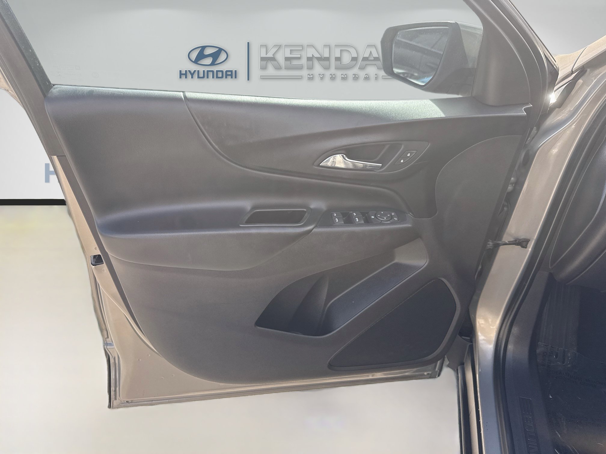 Used 2019 Chevrolet Equinox LT FWD image 17