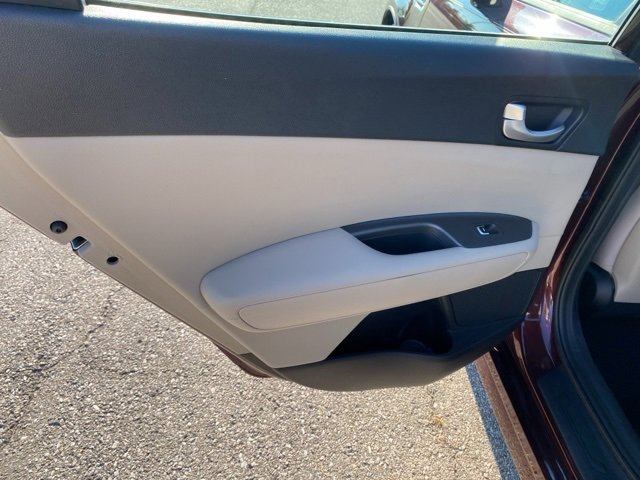 Used 2016 Kia Optima LX w/ Paint Protection Film Package image 20