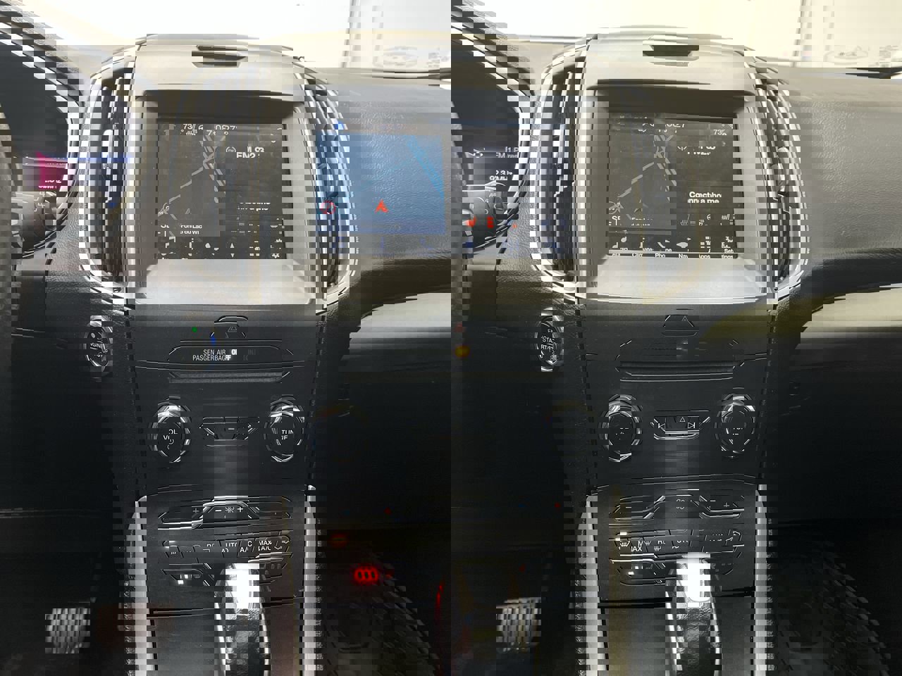 Used 2016 Ford Edge SEL w/ Canadian Touring Package image 18