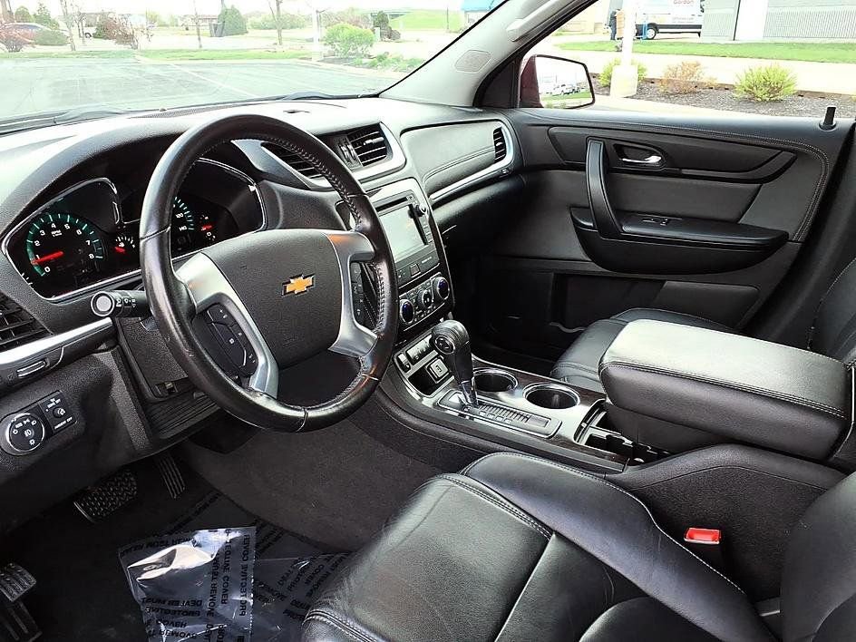 Used 2017 Chevrolet Traverse LT image 15