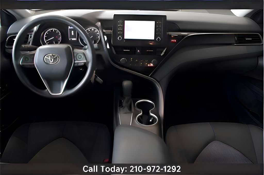 Used 2021 Toyota Camry LE image 16