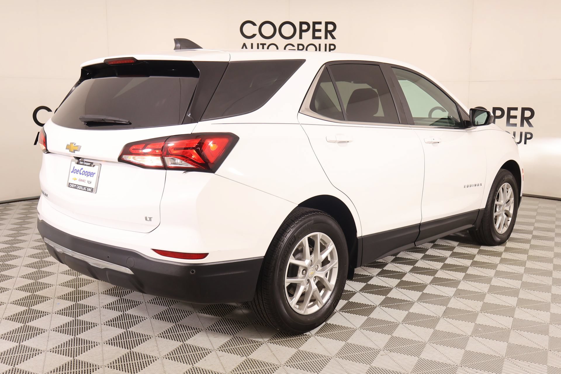 Used 2023 Chevrolet Equinox LT FWD image 20