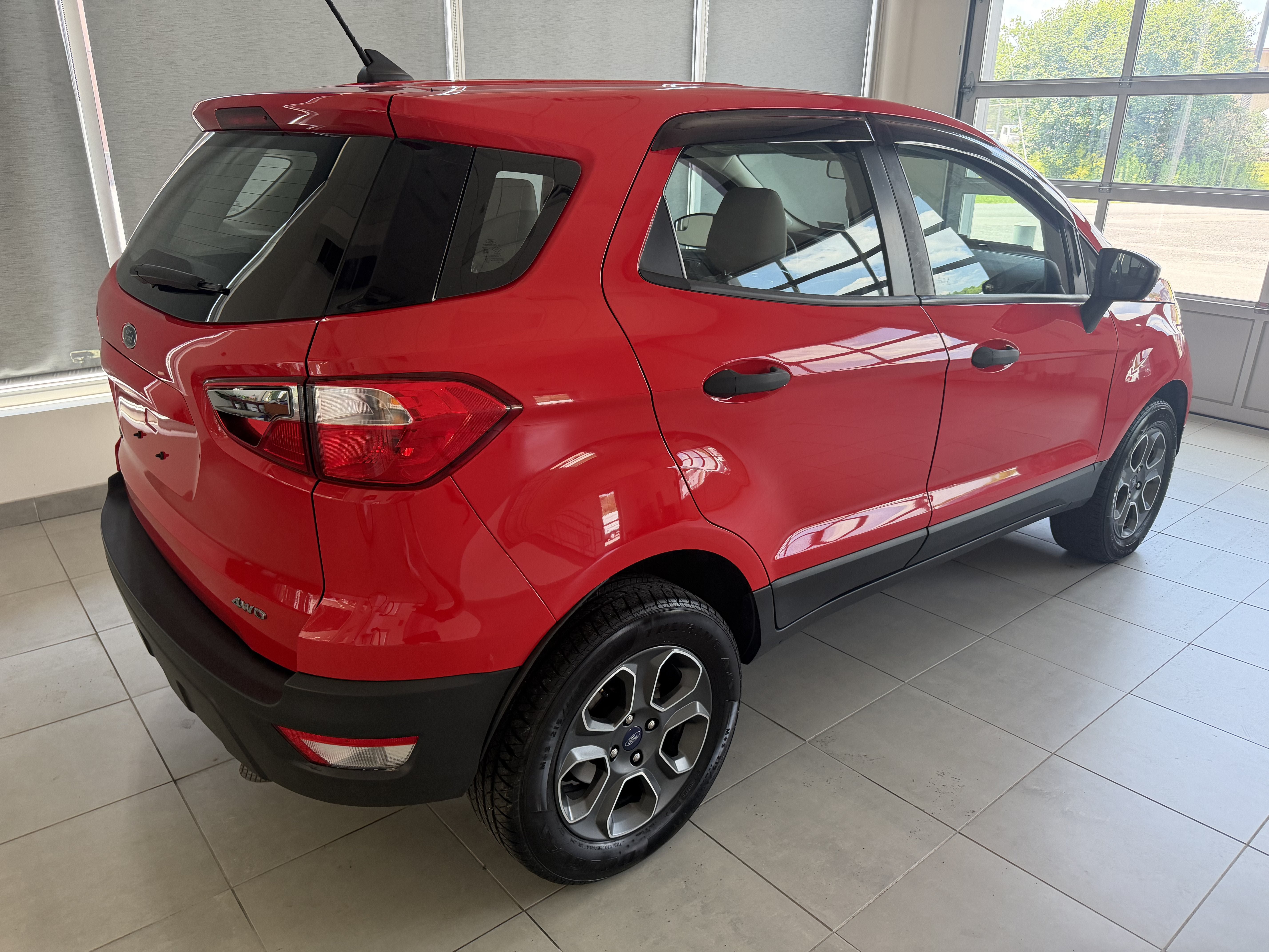 Used 2021 Ford EcoSport S AWD/4WD image 3