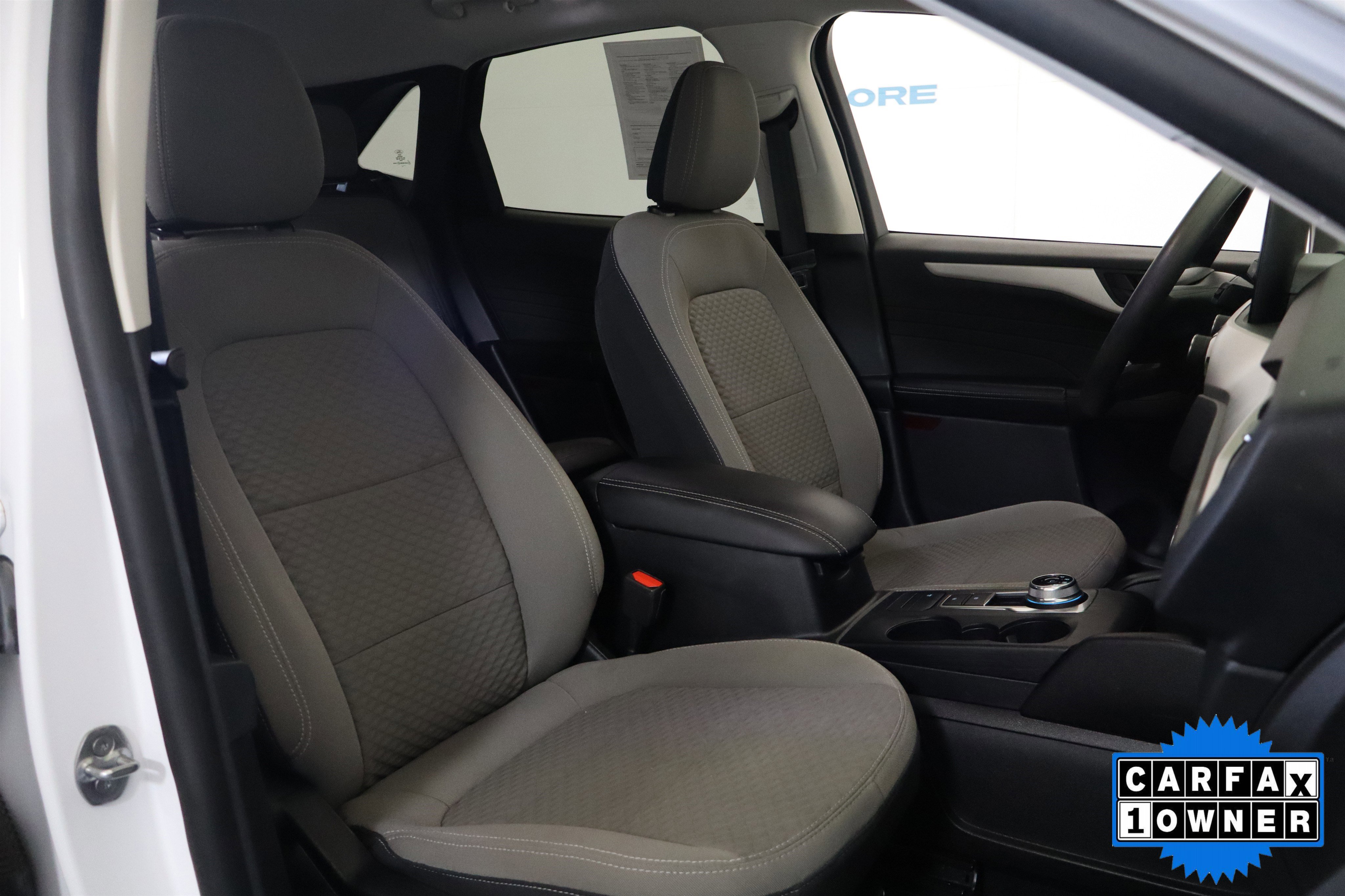 Used 2022 Ford Escape SE image 20