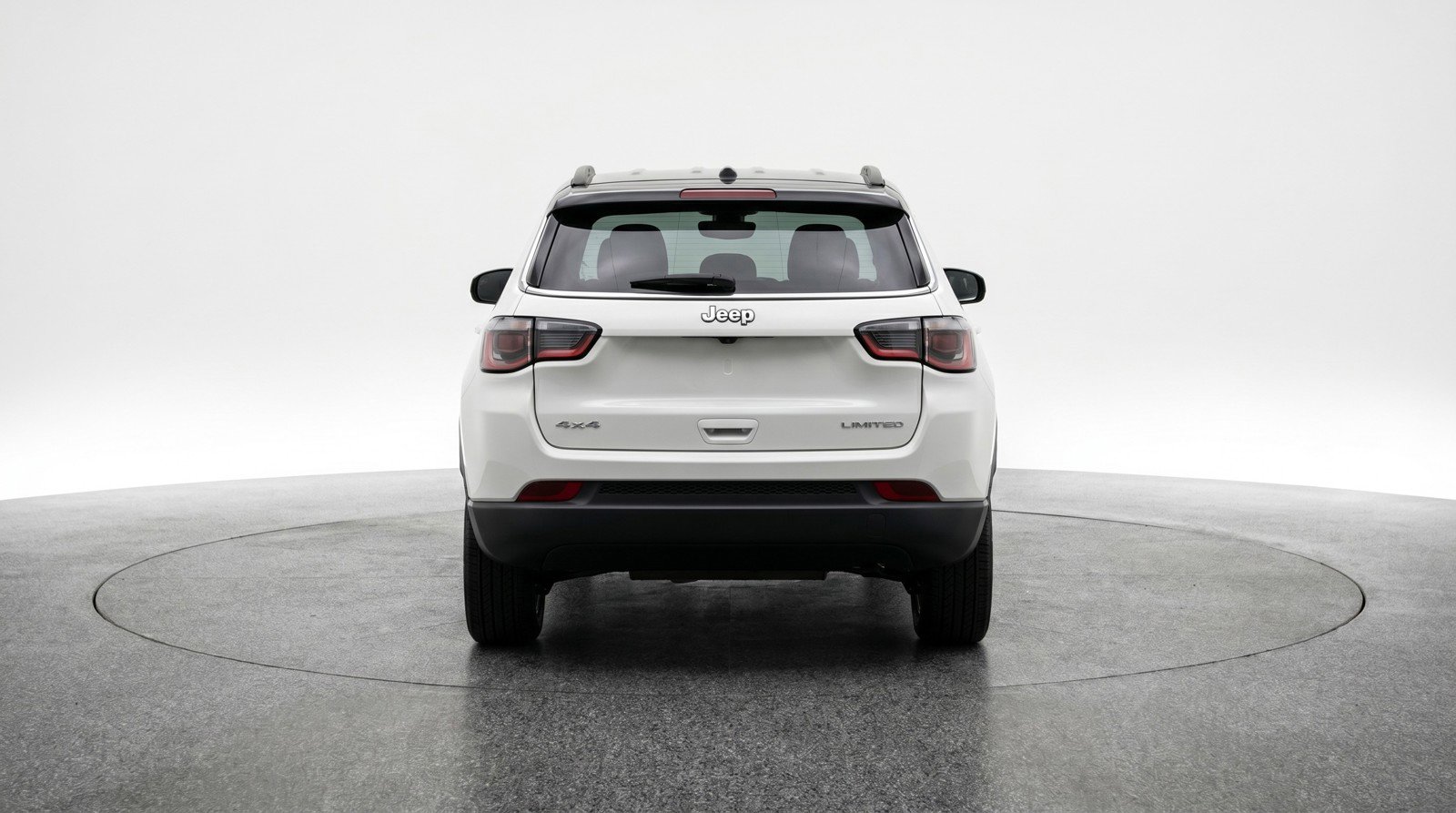 Used 2025 Jeep Compass Latitude AWD/4WD image 7