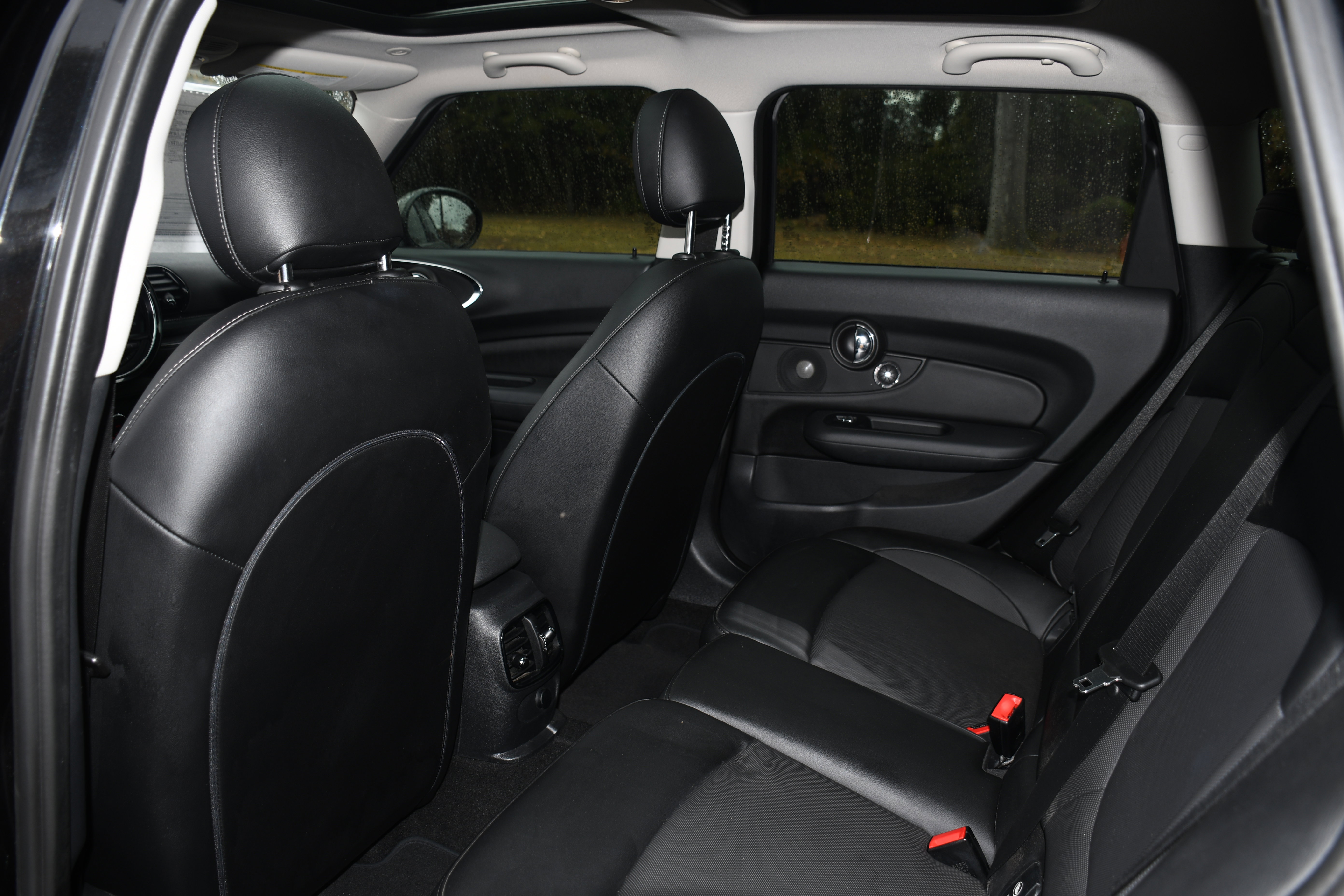 Used 2017 MINI Cooper Clubman ALL4 image 16