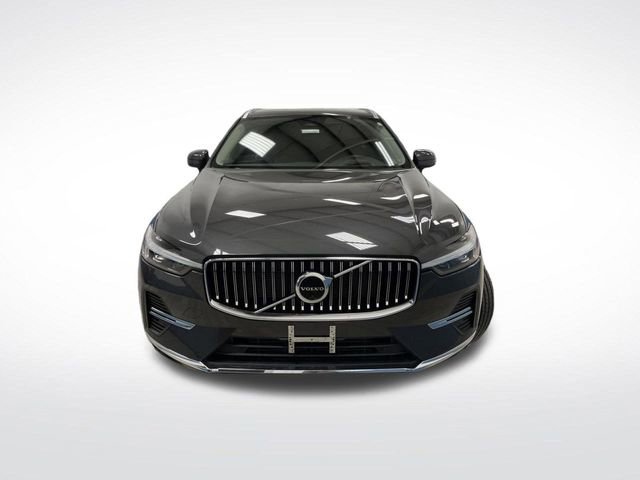 Used 2022 Volvo XC60 T8 Inscription w/ Advanced Package image 12