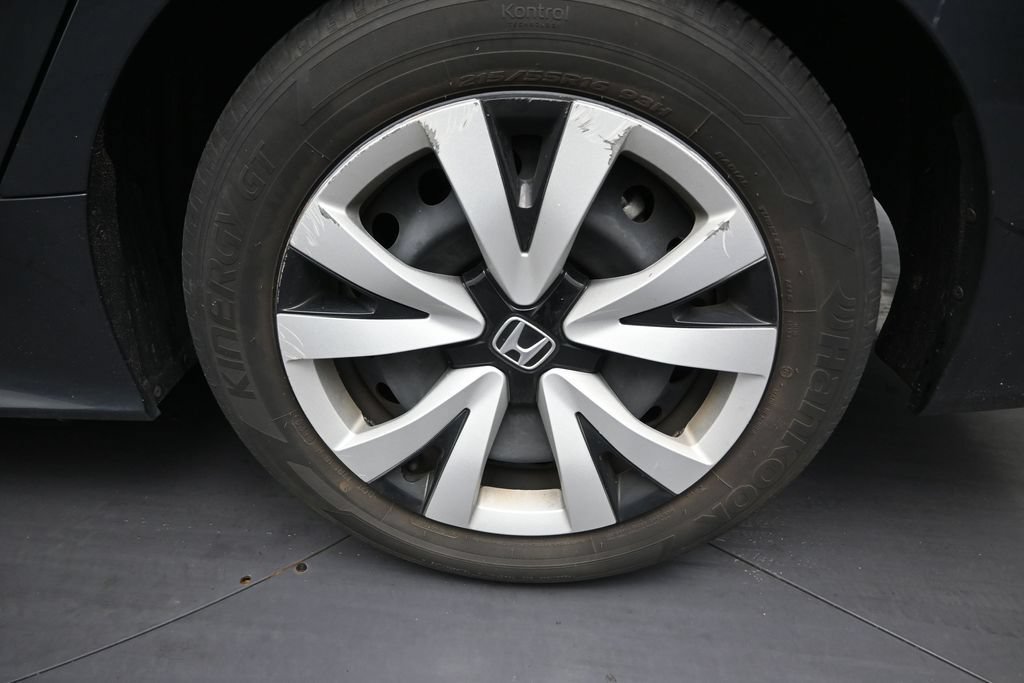Used 2024 Honda Civic LX image 9