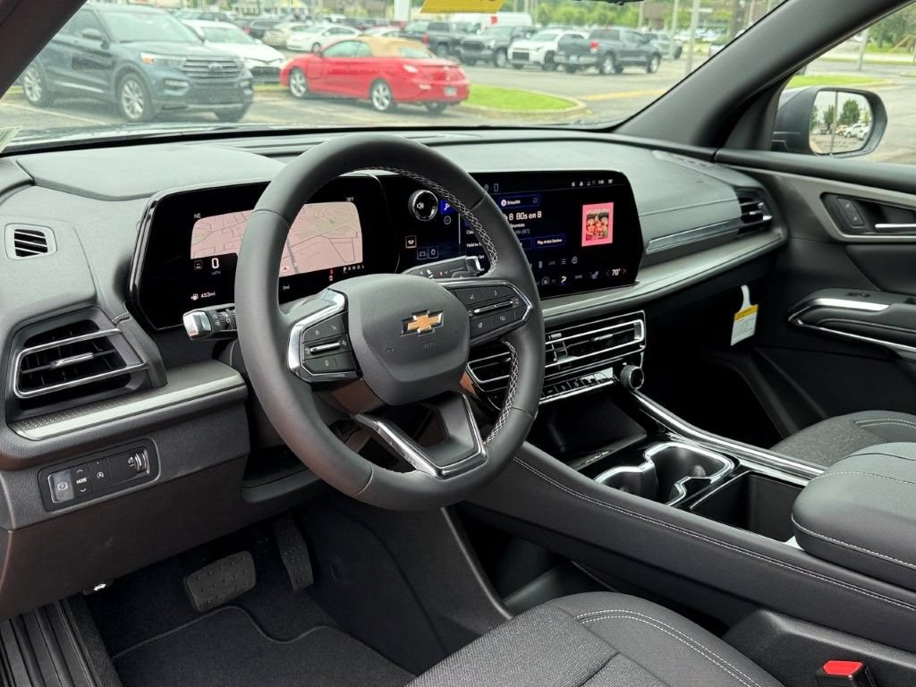 New 2026 Chevrolet Traverse LT w/ Sun and Wheel Package FWD image 10