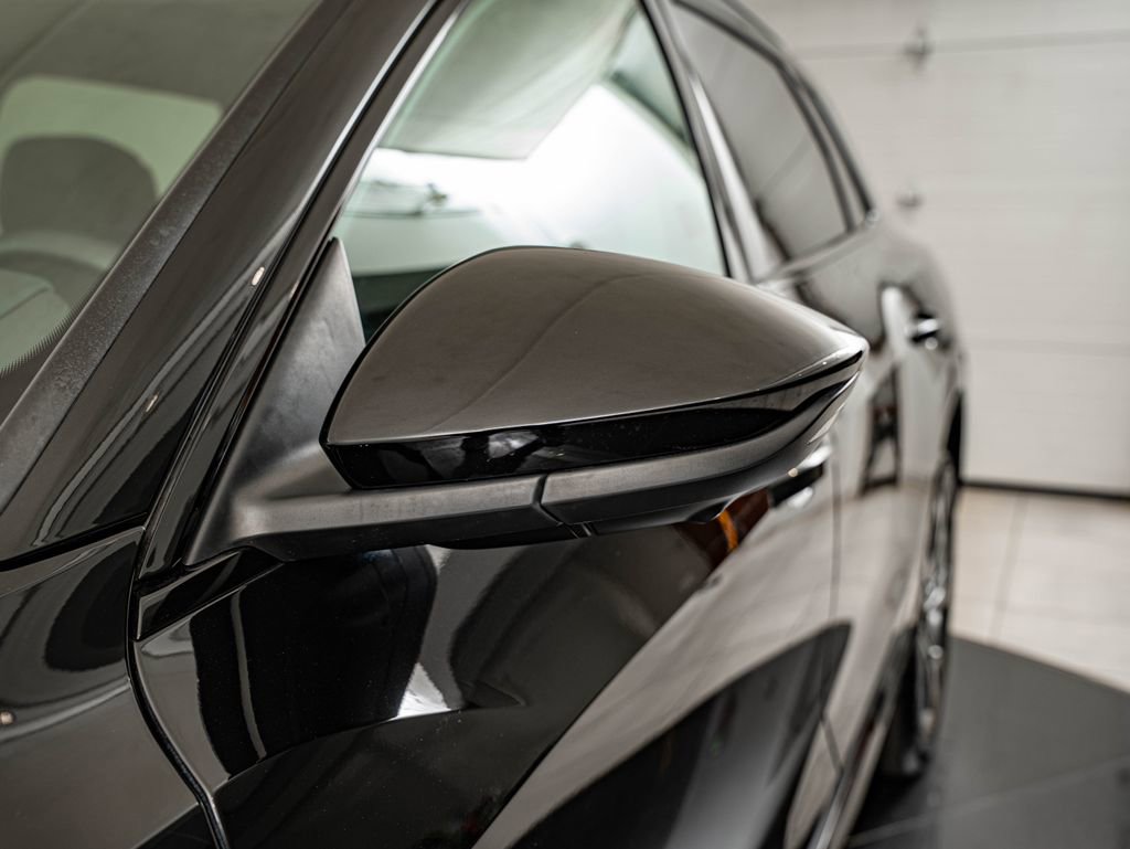 Used 2021 Audi e-tron Premium w/ Convenience Plus Package AWD/4WD image 9