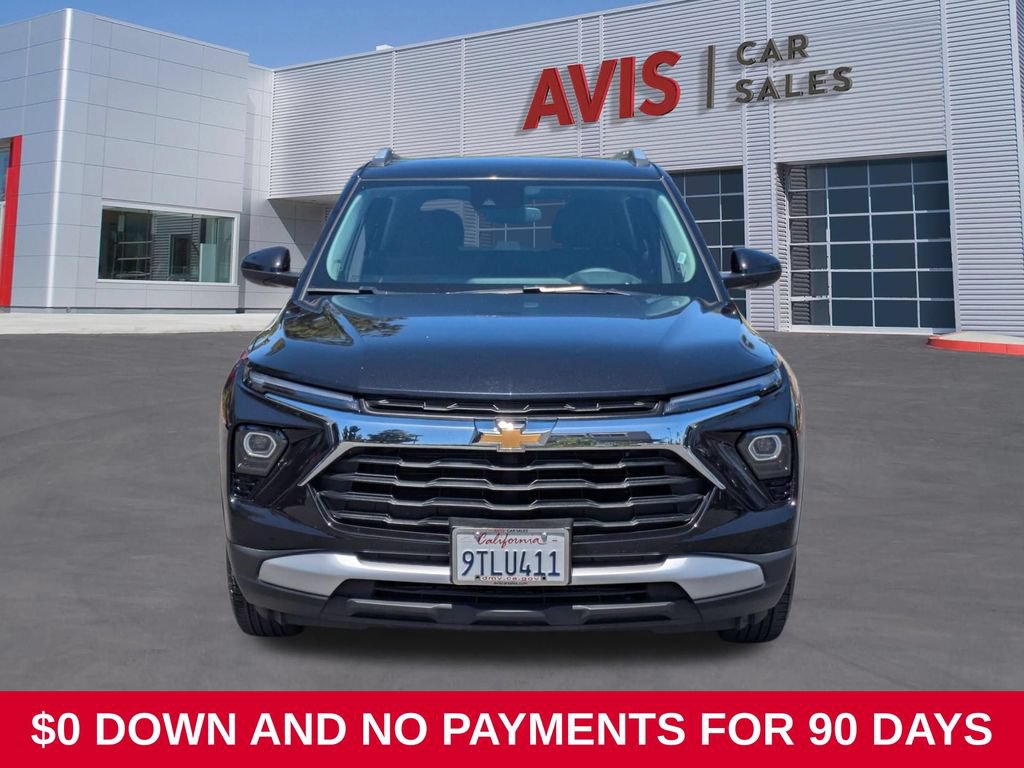 Used 2025 Chevrolet TrailBlazer LT AWD/4WD image 2