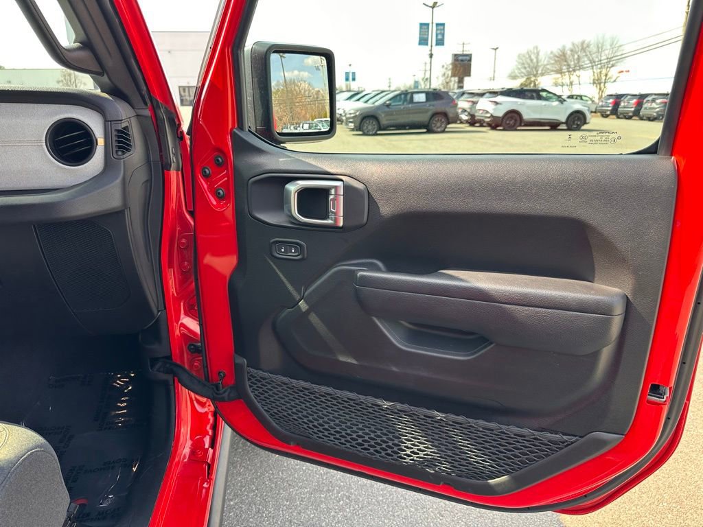 Used 2024 Jeep Wrangler Unlimited image 19