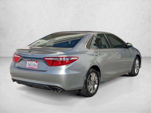 Used 2016 Toyota Camry SE image 6